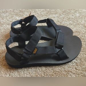 TEVA Women’s Original Universal Sandal